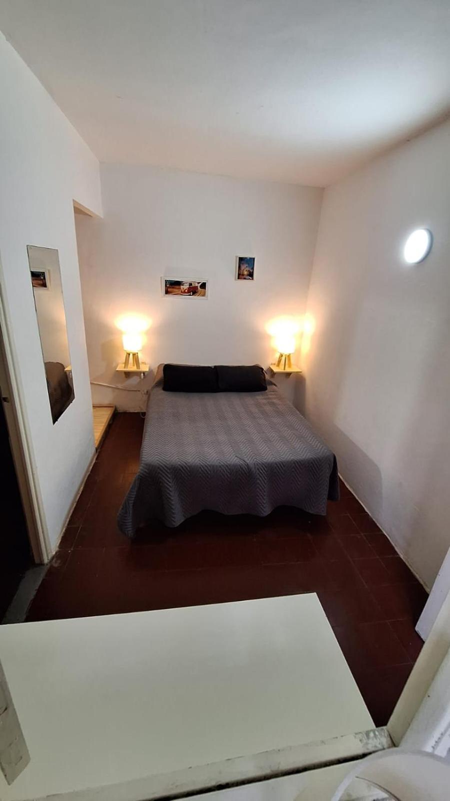 Hostal La Perla *